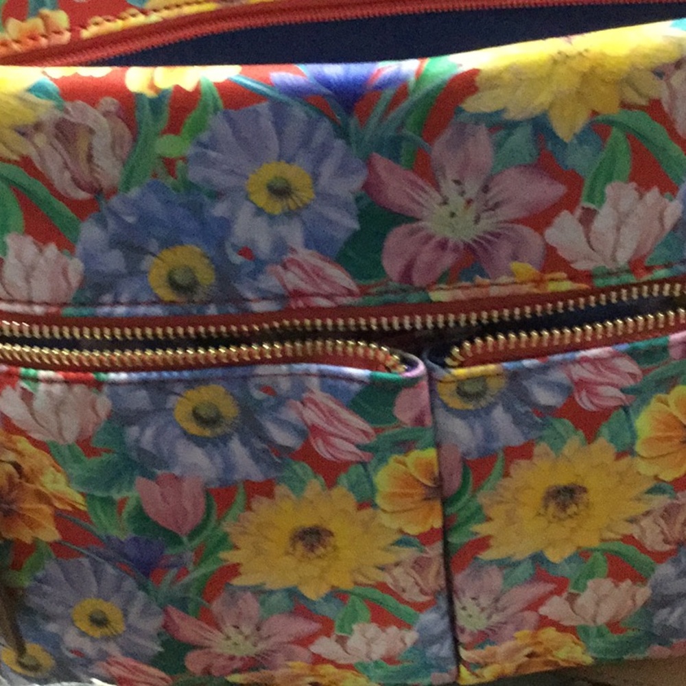 Handbag - Picture 5 of 5